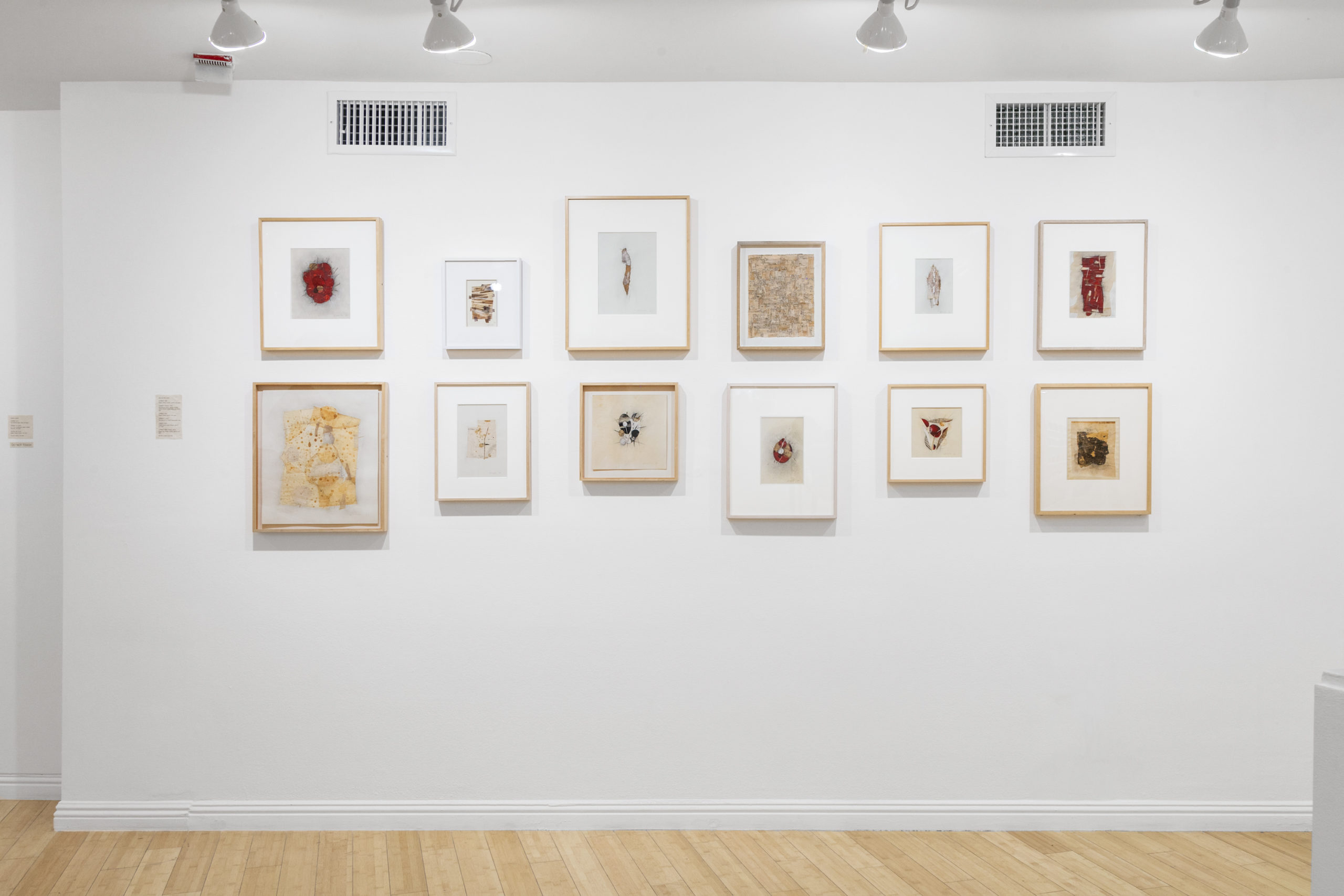 Finding The Center: Works by Echiko Ohira, installation view, 2019.